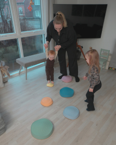 Screen-free play with TUMLE™